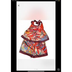 Floral‎ halter romper